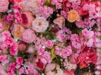 Калифорнийцы украсили Новый год миллионом роз