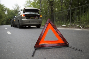 Автомобиль сбил трех пешеходов на северо-западе Москвы
