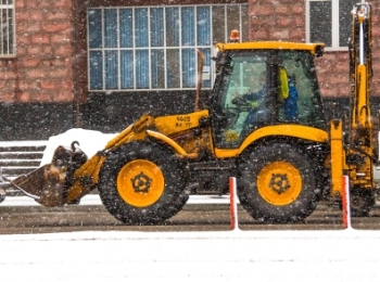 Трактор снега не боится: в Беларуси прошли гонки Париж - Мосар