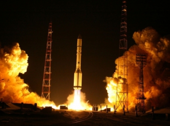 «Роскосмос» назвал сроки первого коммерческого запуска «Протон-М»